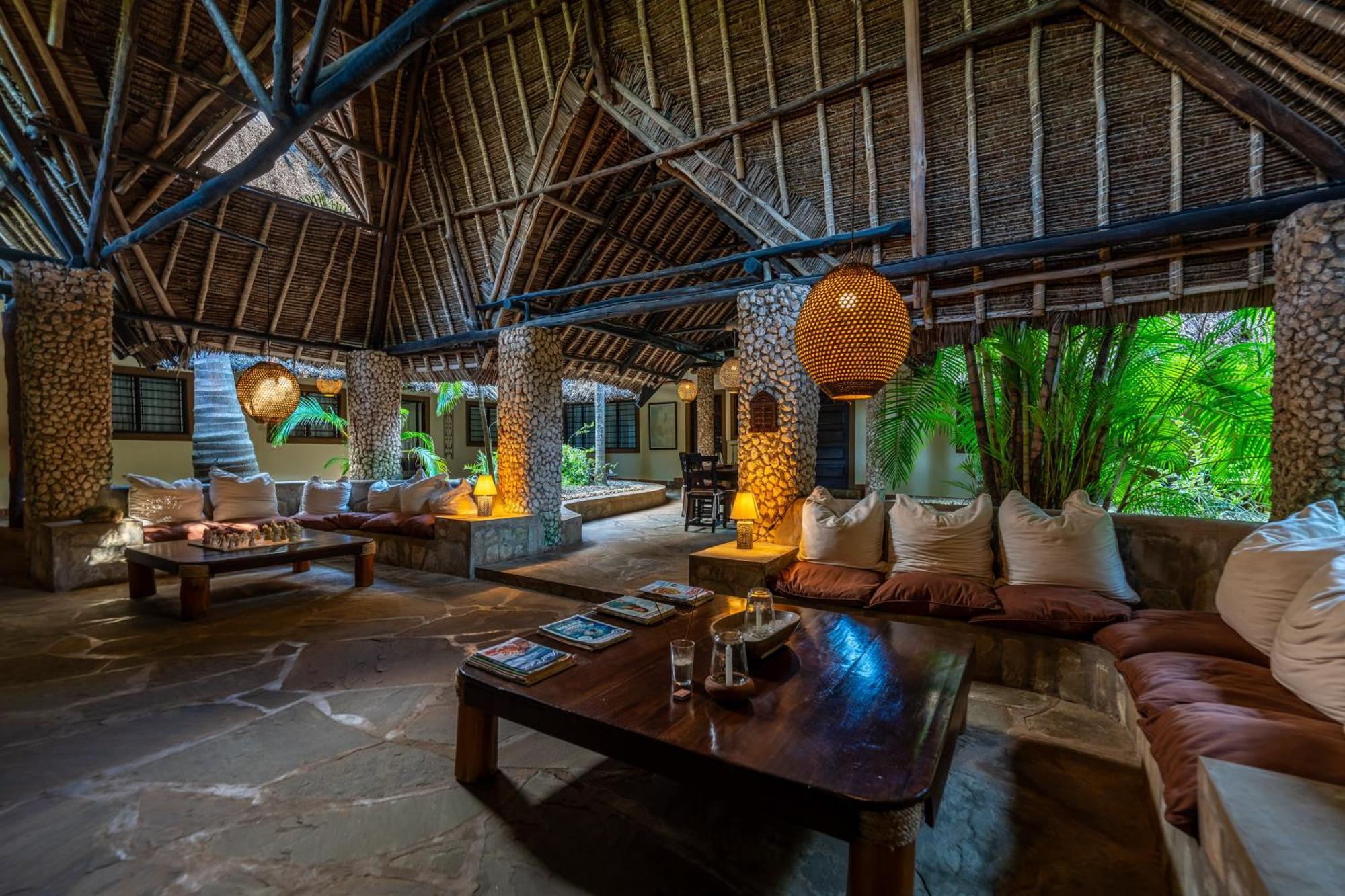 Diani Marine Divers Village Diani Beach Dış mekan fotoğraf